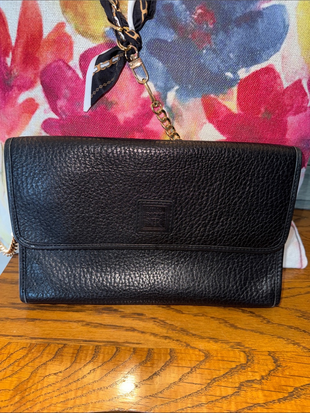 Nina Ricci Vintage Black Pebbled Leather Clutch with unattached gold chain EUC